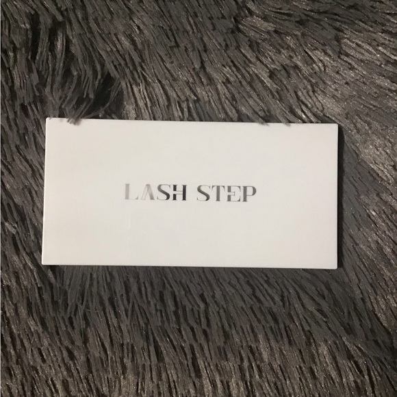NIB Lash Step Matte About You Palette - Picture 4 of 7